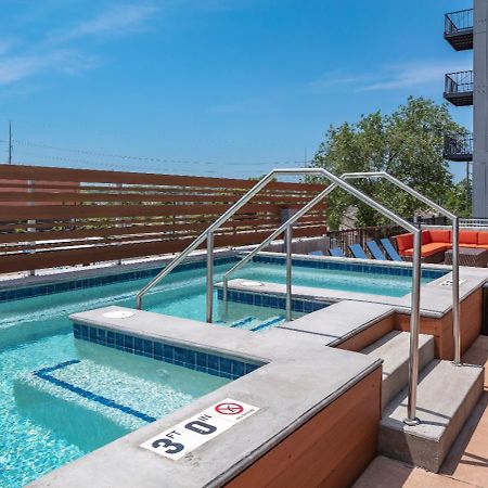 Large Downtown 2Br -Hot Tub-Downtown! Διαμέρισμα Ντε Μόιν Εξωτερικό φωτογραφία