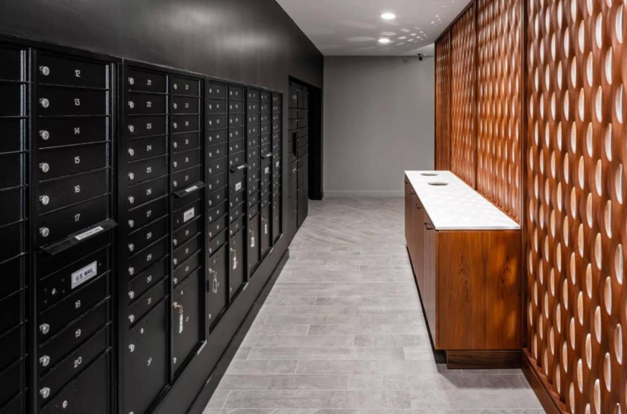Large Downtown 2Br -Hot Tub-Downtown! Διαμέρισμα Ντε Μόιν Εξωτερικό φωτογραφία