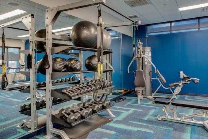 Large Downtown 2Br -Hot Tub-Downtown! Διαμέρισμα Ντε Μόιν Εξωτερικό φωτογραφία