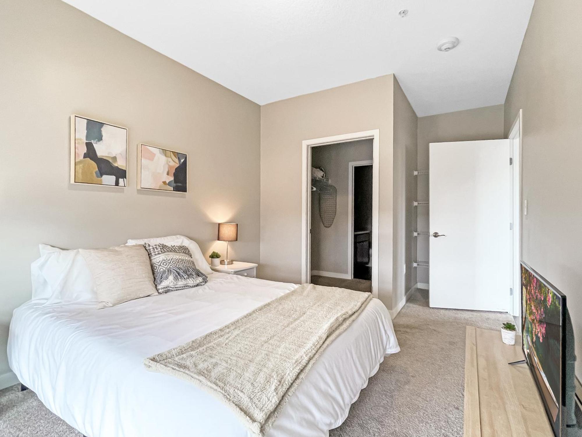 Large Downtown 2Br -Hot Tub-Downtown! Διαμέρισμα Ντε Μόιν Εξωτερικό φωτογραφία